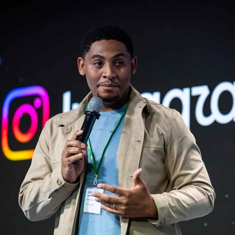 Gabriel Vital apresentando no Meta Day by Pareto